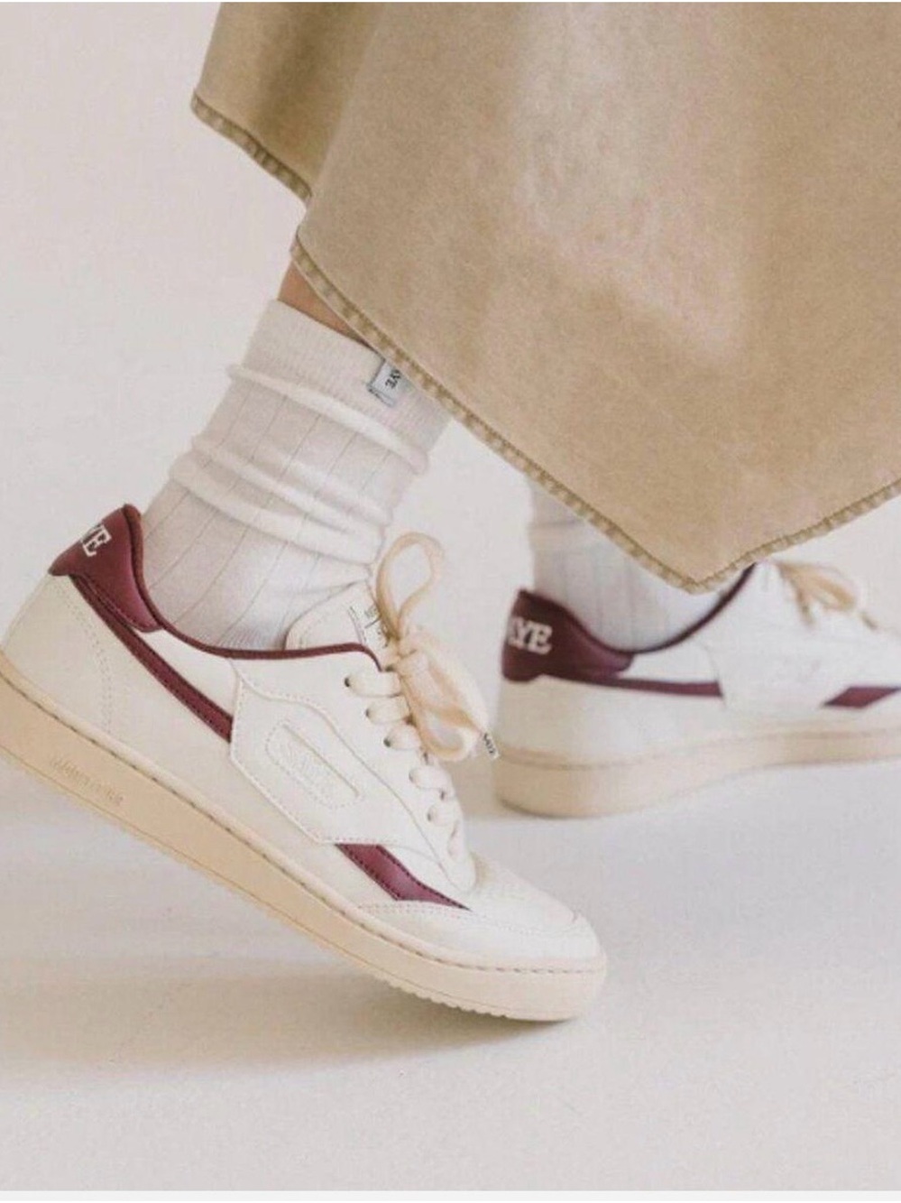 SAYE M89 Icon (Unisex) Anthropologie White & Burgundy Low-Top Sneakers 7.5